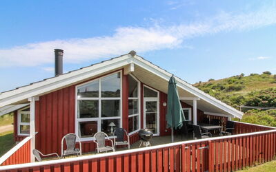Diderik - 300M from the Sea