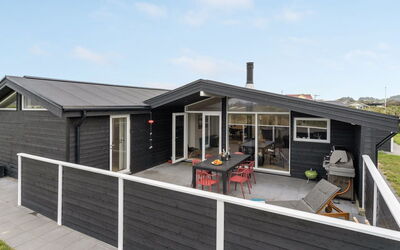 Eevert - 300M from the Sea