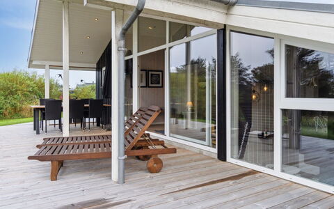 Herbiorn - 403M from the Sea: Sol, Mur, Sol, Design Intérieur, Bois, Plafond, Parquet, Éclairage, Meubles, Revêtement De Sol Stratifié