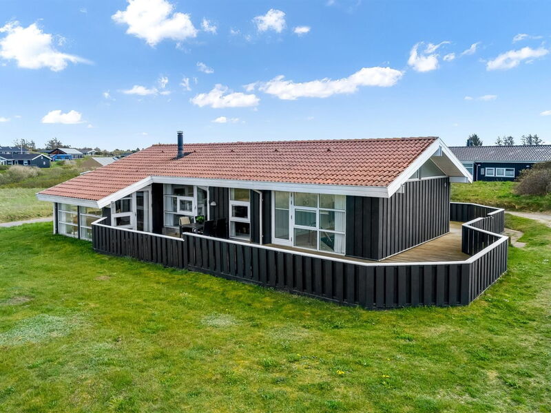 Venja - 200M from the Sea