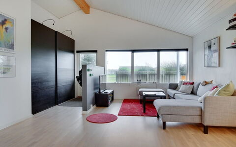 Aarthi - 637M from the Sea: 