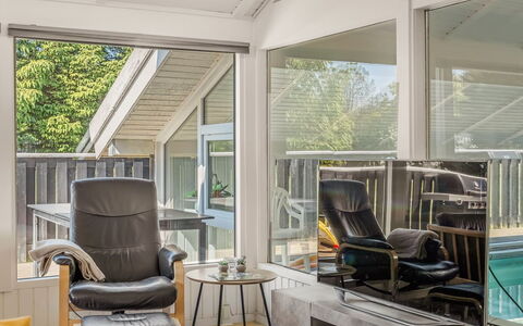 Franka - 950M from the Sea: Design Intérieur, Meubles, Sol, Bois, Plafond, Sol, Chaise, Éclairage, Salon, Domicile