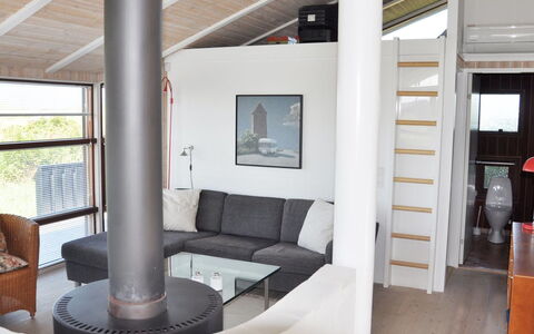 Sigvalda - 250M from the Sea: Bois, Design Intérieur, Sol, Plafond, Sol, Meubles, Salon, Pièce, Parquet, Chaise