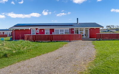 Skrallan - 400M from the Sea