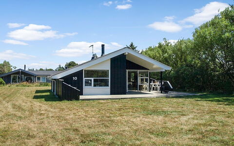 Tia - 900M from the Sea: Bois, Toit, Architecture, Domicile, Maison, Chalet, Siding, Dur, Pente, Biens