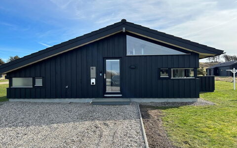Auvo - 600M from the Sea: Maison, Domicile, Zone Résidentielle, Toit, Chalet, Lot Terre, Biens, Cour, Jardin, Siding