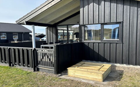 Auvo - 600M from the Sea: Maison, Domicile, Zone Résidentielle, Toit, Chalet, Lot Terre, Biens, Cour, Jardin, Siding