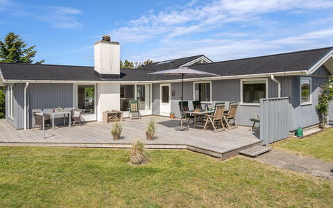 Wolfger - 350M from the Sea: Herbe, Prairie, Lot Terre, Chalet, Zone Rurale, Prairie, Batiments Jardin, Jardin, Cabanon