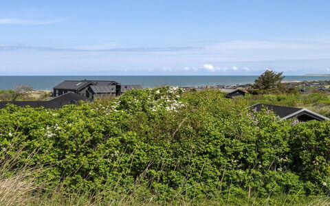 Wolfger - 350M from the Sea: Herbe, Prairie, Lot Terre, Chalet, Zone Rurale, Prairie, Batiments Jardin, Jardin, Cabanon