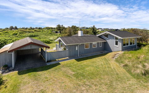 Wolfger - 350M from the Sea: Herbe, Prairie, Lot Terre, Chalet, Zone Rurale, Prairie, Batiments Jardin, Jardin, Cabanon