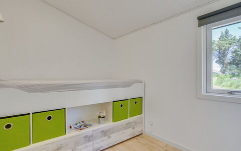 Albert - 340M from the Sea: Plafond, Design Intérieur, Chambre, Sol, Sol, Pièce, Lit, Literie, Cadre De Lit, Conception