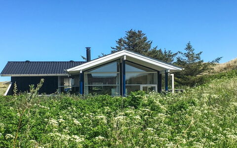 Wilma - 400M from the Sea: Bois, Toit, Architecture, Domicile, Maison, Chalet, Siding, Dur, Pente, Biens