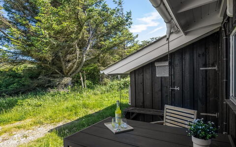 Wilma - 400M from the Sea: Chalet, Lot Terre, Cabane En Rondins, Rive, Réservoir, Cabanon, Batiments Jardin, Du Son, Des Bois