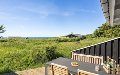 Wilma - 400M from the Sea: Chalet, Lot Terre, Cabane En Rondins, Rive, Réservoir, Cabanon, Batiments Jardin, Du Son, Des Bois