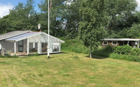 Gonda - 500M from the Sea: 
