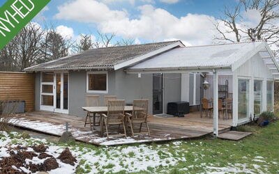Gonda - 500M from the Sea