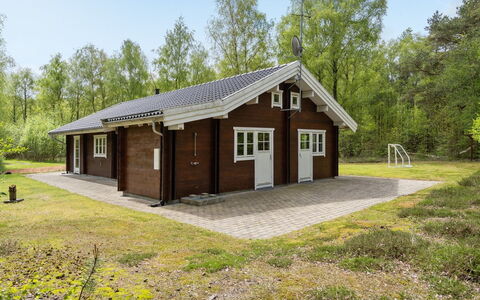 Rosamunde - 1.3Km from the Sea: 