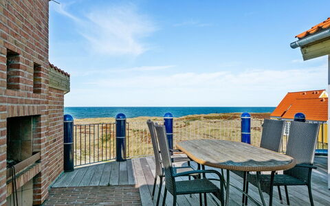 Solvej - 120M from the Sea: Bleu, Mer, Océan, Côte, Balcon, Clôture, Mobilier De Jardin, Balustrade, Villa, Plage