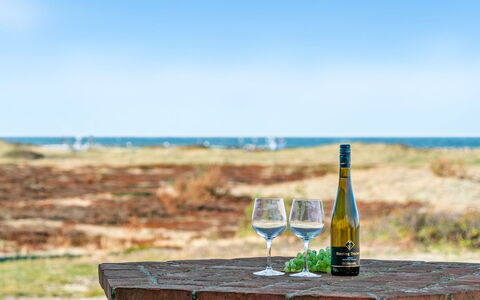 Solvej - 120M from the Sea: Drinkware, Vaisselle, Mobilier De Jardin, Meubles, Mer, Tableau De Plein Air, Côte, Océan, Rive