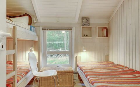 Helmtrud - 500M from the Sea: Design Intérieur, Bois, Sol, Sol, Meubles, Plafond, Chambre, Lit Superposé, Lit, Pièce