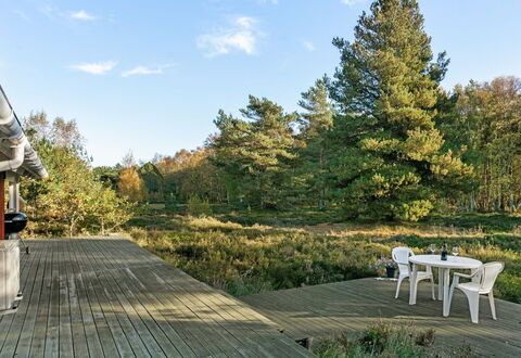 Helmtrud - 500M from the Sea: Arbuste, Communauté Des Plantes, Lot Terre, Zone Rurale, Chalet, Jardin, Aménagement Paysager, Ombre, Batiments Jardin