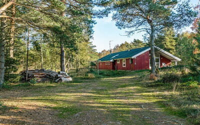 Helmtrud - 500M from the Sea