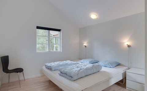 Beka - 500M from the Sea: Bois, Plafond, Design Intérieur, Sol, Sol, Chambre, Lit, Domicile, Pièce, Meubles