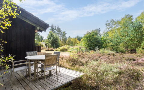 Bernarda - 400M from the Sea: Bois, Domicile, Porche, Plate-Forme, Dur, Toit, Tache De Bois, Parquet, Eco Hôtel