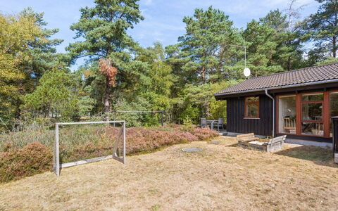 Bernarda - 400M from the Sea: Bois, Domicile, Porche, Plate-Forme, Dur, Toit, Tache De Bois, Parquet, Eco Hôtel