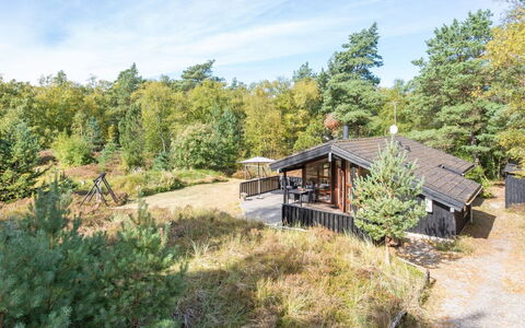 Bernarda - 400M from the Sea: Bois, Domicile, Porche, Plate-Forme, Dur, Toit, Tache De Bois, Parquet, Eco Hôtel