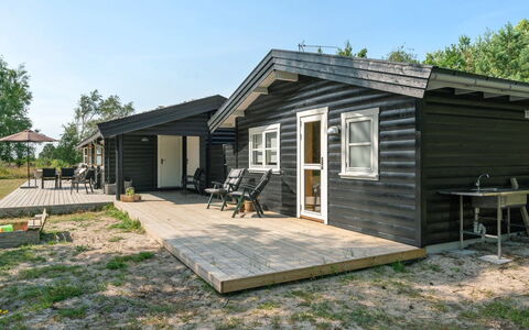 Wimar - 200M from the Sea: Bois, Toit, Maison, Chalet, Porte, Domicile, Siding, Lot Terre, Batiments Jardin, Cabanon