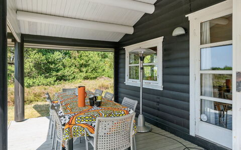 Wimar - 200M from the Sea: Bois, Toit, Maison, Chalet, Porte, Domicile, Siding, Lot Terre, Batiments Jardin, Cabanon