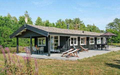 Wimar - 200M from the Sea: Bois, Domicile, Porche, Plate-Forme, Dur, Toit, Tache De Bois, Parquet, Eco Hôtel