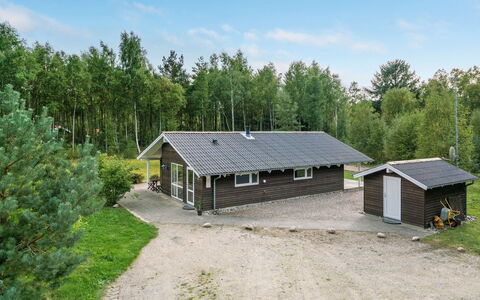 Thomasine - 1.5Km from the Sea: Bois, Domicile, Porche, Plate-Forme, Dur, Toit, Tache De Bois, Parquet, Eco Hôtel