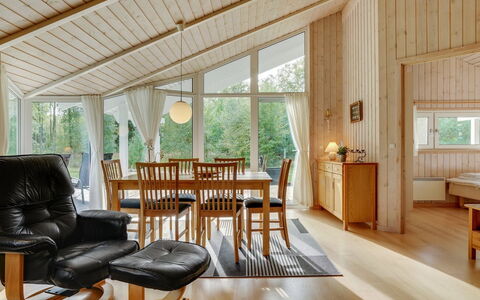Thomasine - 1.5Km from the Sea: Design Intérieur, Plafond, Bois, Meubles, Sol, Sol, Parquet, Salon, Domicile, Canapé