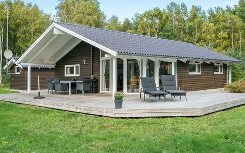 Thomasine - 1.5Km from the Sea: Herbe, Vert, Maison, Chalet, Prairie, Zone Rurale, Écorégion, Paysage, Lot Terre, Arbuste