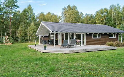 Thomasine - 1.5Km from the Sea: Herbe, Vert, Maison, Chalet, Prairie, Zone Rurale, Écorégion, Paysage, Lot Terre, Arbuste