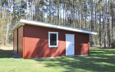 Apoline - 5Km from the Sea: Toit, Maison, Domicile, Chalet, Siding, Biens, Allée, Batiments Jardin, Cour, Cabanon