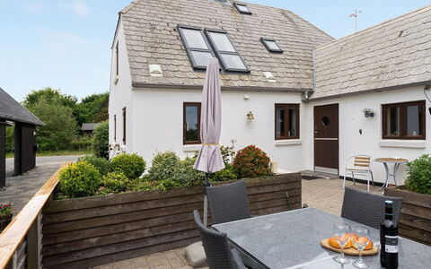 Eivi - 150M from the Sea: Chalet, Cabanon, Cabane, Ferme, Prairie, Cabane, Grange, Cabane En Rondins, Batiments Jardin