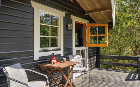 Ascen - 300M from the Sea: Bois, Chalet, Porche, Meubles, Domicile, Siding, Porte, Dur, Cabane En Rondins, Tache De Bois