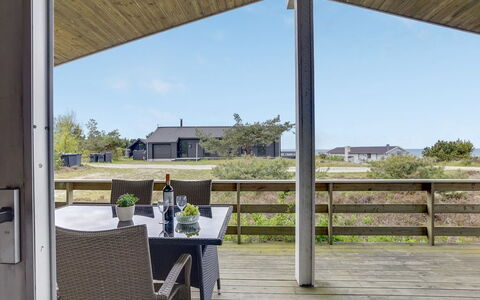 Arun - 150M from the Sea: Piscine, Mobilier De Jardin, Meubles, Recours, Dalle, Eco Hôtel, Ombre, Chaise, Loisir, Biens