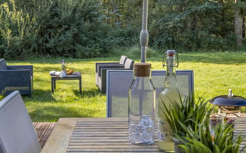 Thorger - 5Km from the Sea: Bois, Domicile, Porche, Plate-Forme, Dur, Toit, Tache De Bois, Parquet, Eco Hôtel