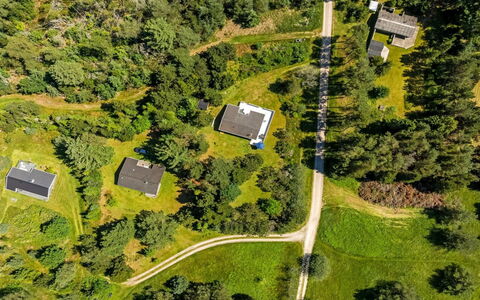 Imka - 900M from the Sea: Bois, Toit, Architecture, Domicile, Maison, Chalet, Siding, Dur, Pente, Biens