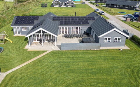 Damita - 350M from the Sea: Bois, Domicile, Porche, Plate-Forme, Dur, Toit, Tache De Bois, Parquet, Eco Hôtel