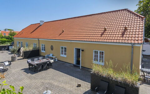 Viivi - 900M from the Sea