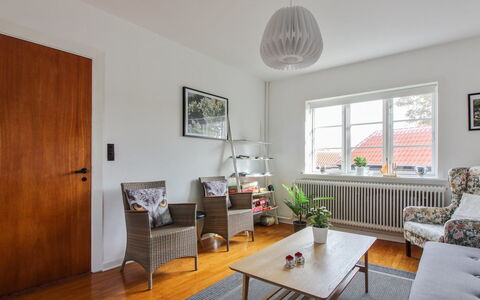 Borka - 150M from the Sea: Meubles, Design Intérieur, Sol, Sol, Canapé, Mur, Bois, Plafond, Salon, Parquet