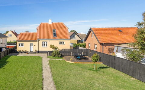 Kätlin - 1.1Km from the Sea: Herbe, Maison, Toit, Domicile, Chalet, Arbuste, Lot Terre, Zone Rurale, Ferme, Couverture De Sol