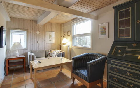 Canan - 1.6Km from the Sea: Herbe, Vert, Maison, Chalet, Prairie, Zone Rurale, Écorégion, Paysage, Lot Terre, Arbuste