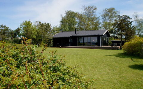 Iadrik - 85M to the Fjord: Toit, Maison, Domicile, Chalet, Siding, Biens, Allée, Batiments Jardin, Cour, Cabanon