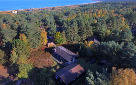 Mirzə - 250M from the Sea: Toit, Maison, Lot Terre, Domicile, Chalet, Biens, Batiments Jardin, Ombre, Cabane En Rondins, Aménagement Paysager